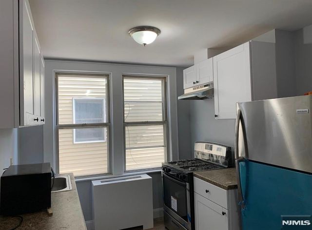 735-737 William Street 2R, Harrison, NJ 07029