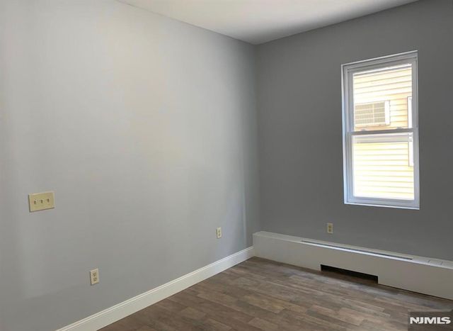 735-737 William Street 2R, Harrison, NJ 07029