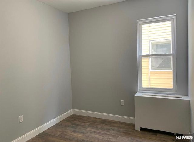 735-737 William Street 2R, Harrison, NJ 07029