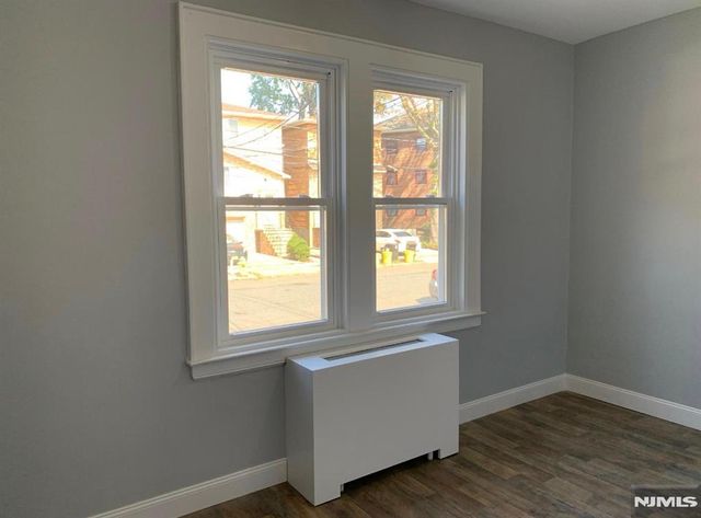 735-737 William Street 2R, Harrison, NJ 07029