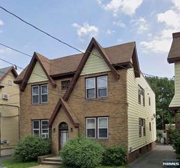 735-737 William Street 2R, Harrison, NJ 07029