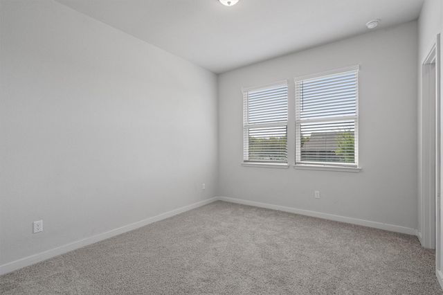 605 W South ST 32, Leander, TX 78641