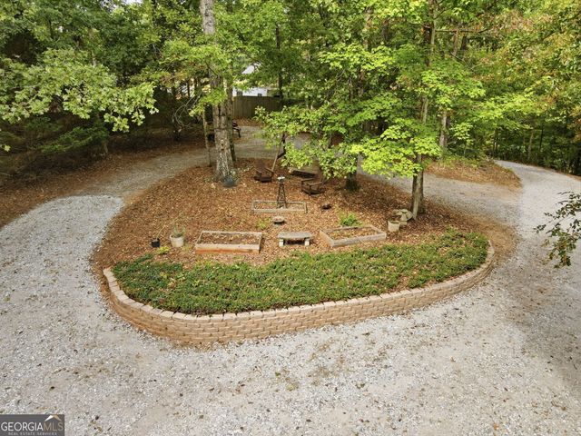 907 Rainbow Circle, Cleveland, GA 30528