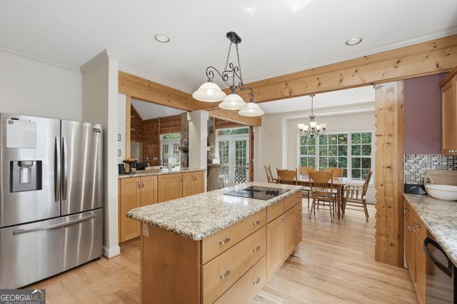 907 Rainbow Circle, Cleveland, GA 30528