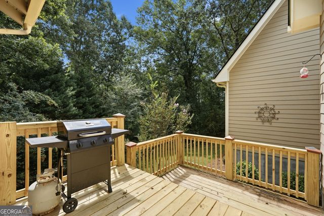 907 Rainbow Circle, Cleveland, GA 30528