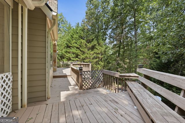 907 Rainbow Circle, Cleveland, GA 30528
