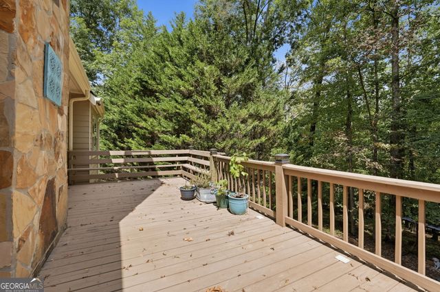 907 Rainbow Circle, Cleveland, GA 30528