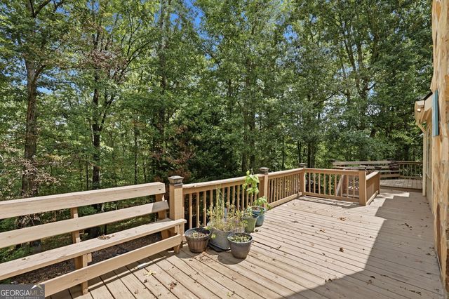 907 Rainbow Circle, Cleveland, GA 30528