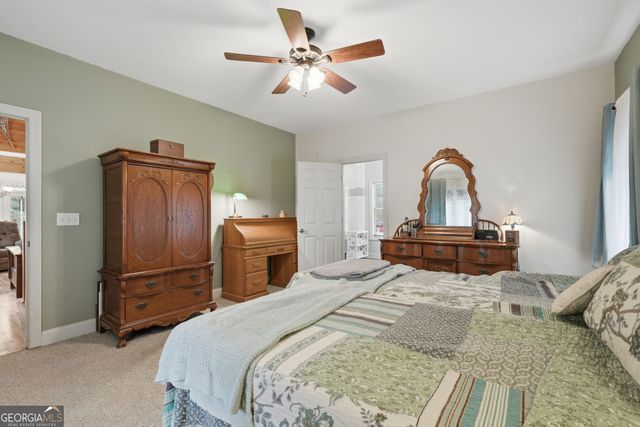 907 Rainbow Circle, Cleveland, GA 30528