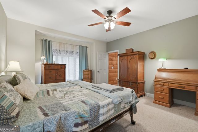 907 Rainbow Circle, Cleveland, GA 30528