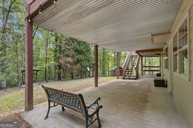 907 Rainbow Circle, Cleveland, GA 30528