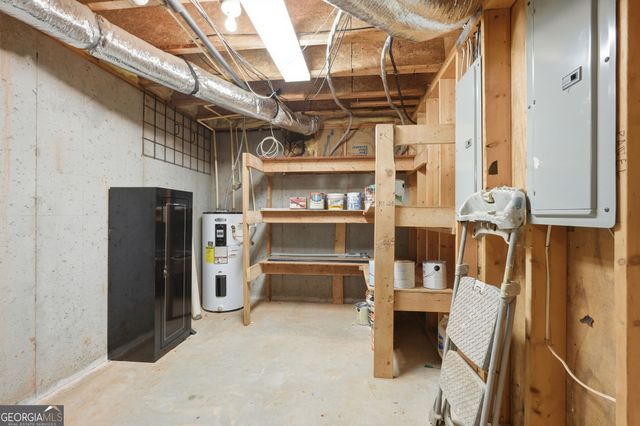 907 Rainbow Circle, Cleveland, GA 30528