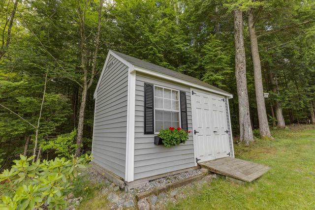 226 Hobart Hill Road, Hebron, NH 03241