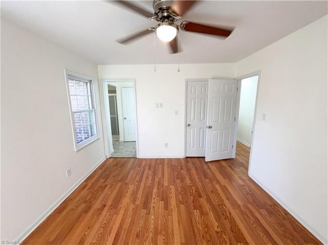 707 Willowmoore Avenue, Thomasville, NC 27360