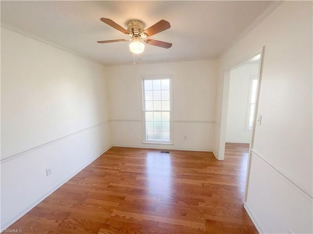 707 Willowmoore Avenue, Thomasville, NC 27360