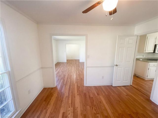 707 Willowmoore Avenue, Thomasville, NC 27360