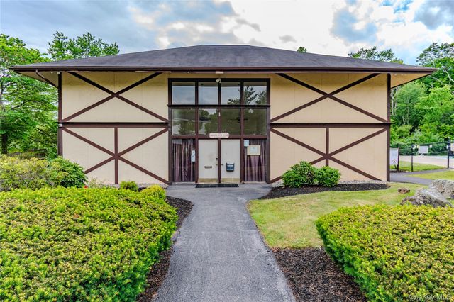 34 Scarborough Lane A, Wappingers Falls, NY 12590