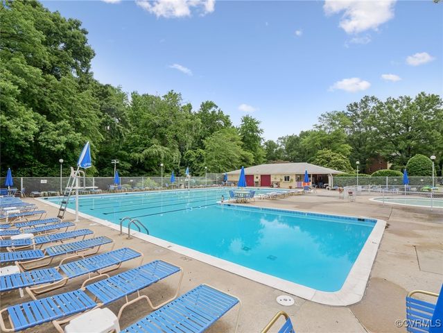1517 Honor Dr, Henrico, VA 23228