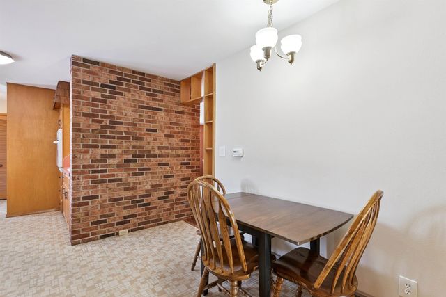 506 Alpine Drive, Waterloo, IA 50702