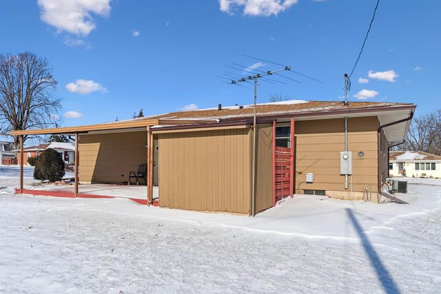 506 Alpine Drive, Waterloo, IA 50702