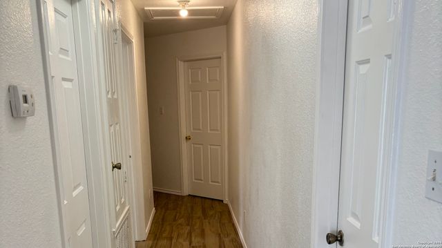 6313 GREEN TOP DR, San Antonio, TX 78233