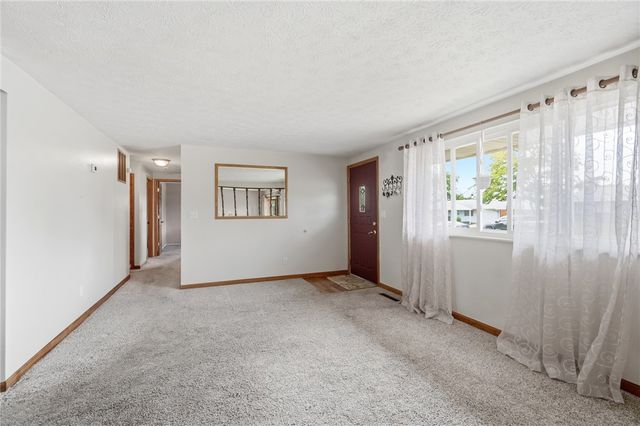 6120 Longford Road, Huber Heights, OH 45424