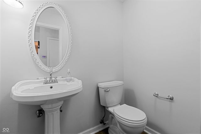 895 Briar Patch Lane, Greenwood, IN 46142