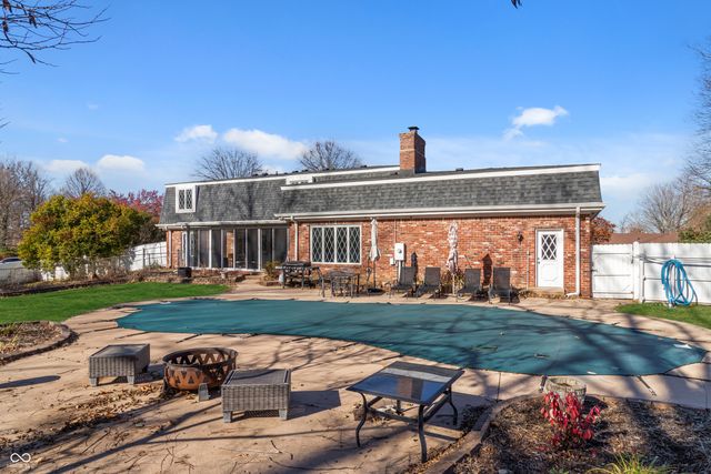 895 Briar Patch Lane, Greenwood, IN 46142