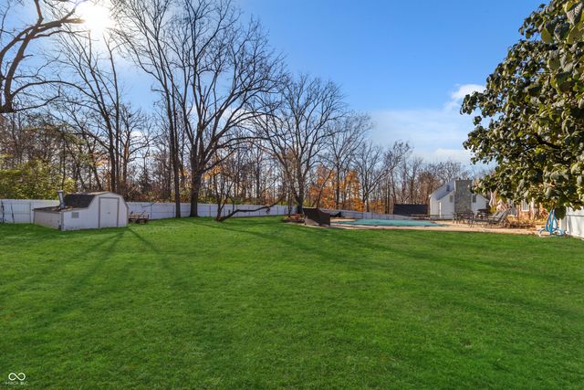 895 Briar Patch Lane, Greenwood, IN 46142