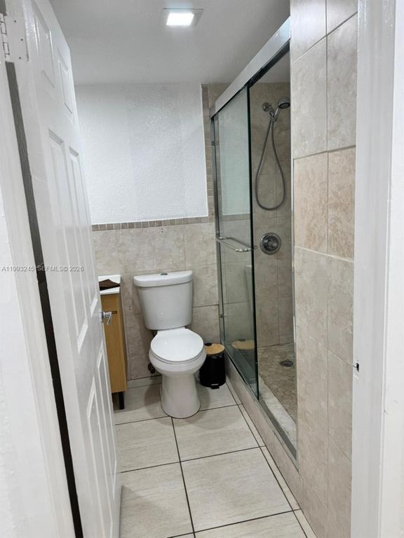 Image 10 of property listing at 1910 SW 17th Ave 4, Miami, FL 33145