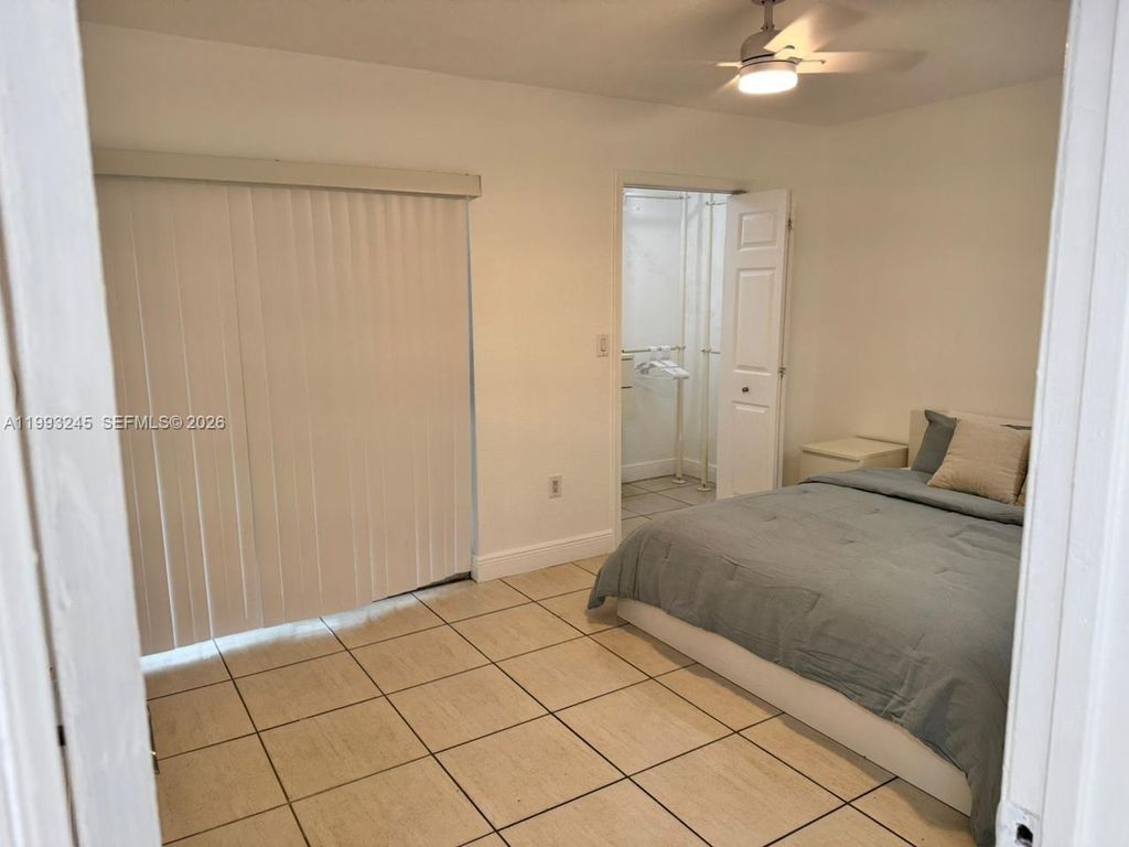 Image 6 of property listing at 1910 SW 17th Ave 4, Miami, FL 33145