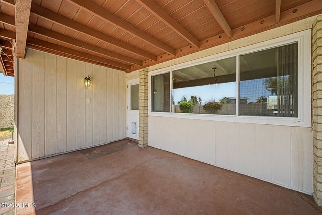 3827 E SHANGRI LA Road, Phoenix, AZ 85028