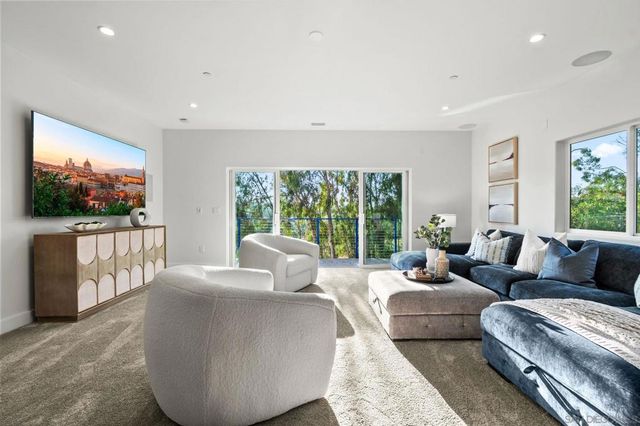 3537 Dove Hollow Dr., Encinitas, CA 92024