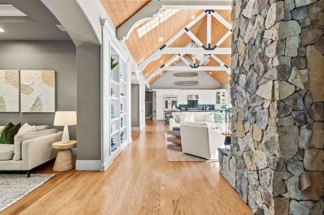 3537 Dove Hollow Dr., Encinitas, CA 92024