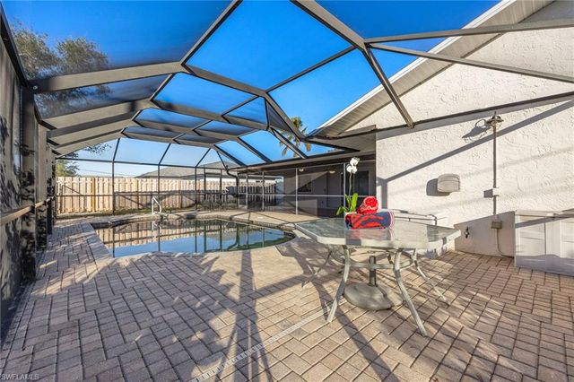 1404 SE 22nd TER, Cape Coral, FL 33990