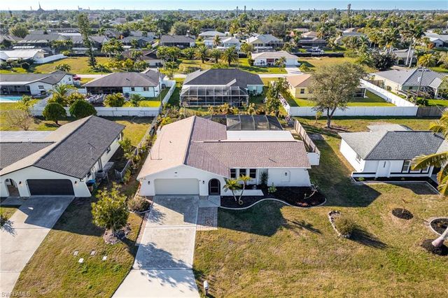 1404 SE 22nd TER, Cape Coral, FL 33990