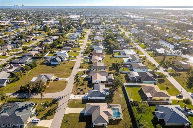 1404 SE 22nd TER, Cape Coral, FL 33990