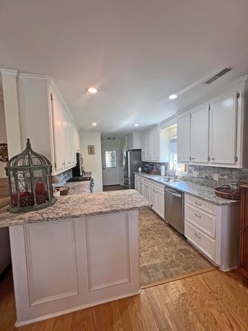 1088 Shore Drive, Manning, SC 29102