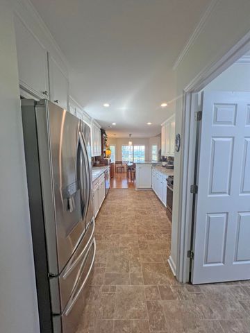 1088 Shore Drive, Manning, SC 29102