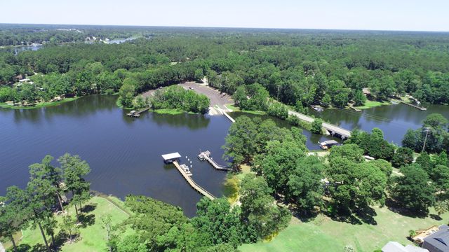 1088 Shore Drive, Manning, SC 29102