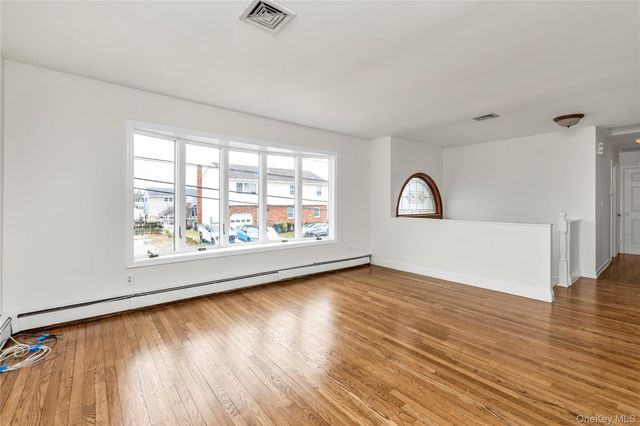 2666 Peconic Avenue, Seaford, NY 11783