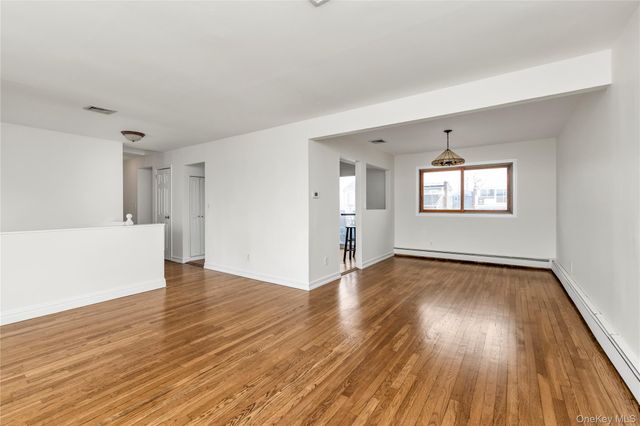 2666 Peconic Avenue, Seaford, NY 11783