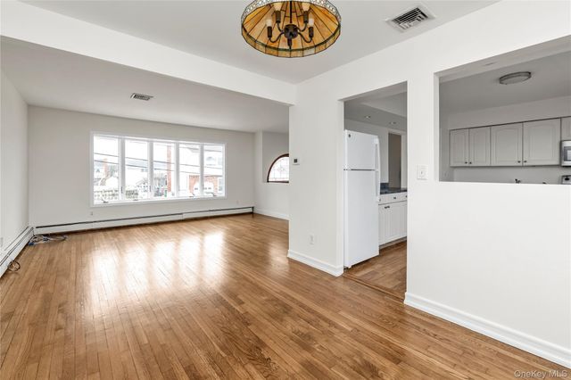 2666 Peconic Avenue, Seaford, NY 11783