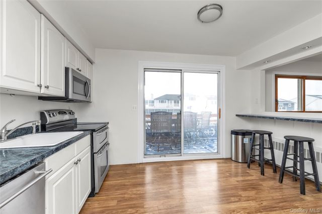 2666 Peconic Avenue, Seaford, NY 11783