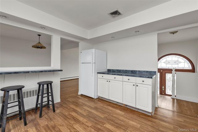 2666 Peconic Avenue, Seaford, NY 11783