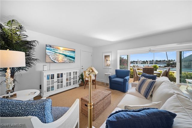 2850 Gulf Shore BLVD N 108, Naples, FL 34103