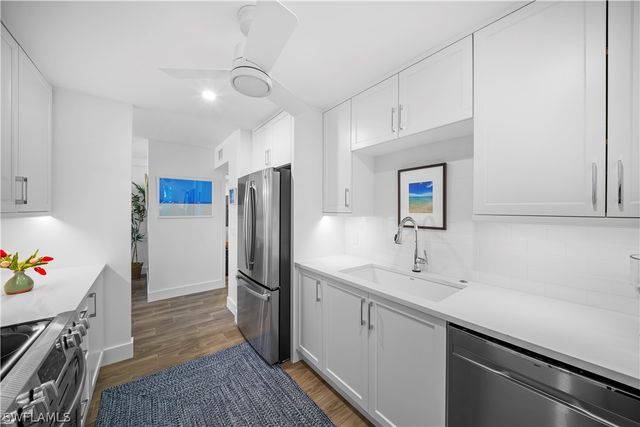 2850 Gulf Shore BLVD N 108, Naples, FL 34103