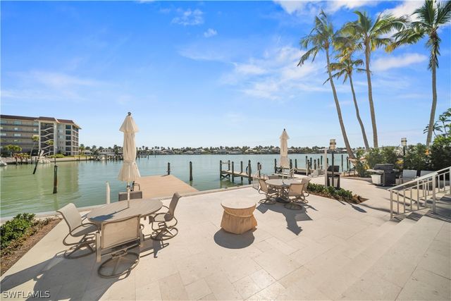 2850 Gulf Shore BLVD N 108, Naples, FL 34103