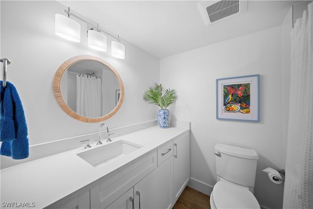 2850 Gulf Shore BLVD N 108, Naples, FL 34103