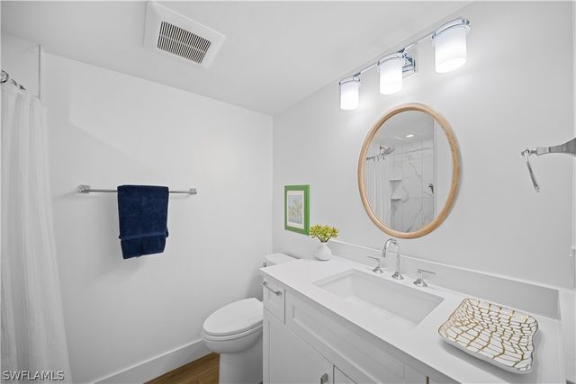 2850 Gulf Shore BLVD N 108, Naples, FL 34103